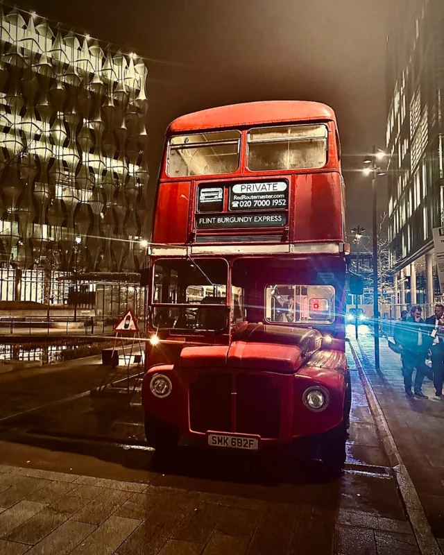 For the London En Primeur tastings, some Burgundians may have come across by Eurostar. But Flint wines have their own take on transport…

#enprimeur #burgundy2023 #burgundyenprimeur #BurgundyWineTasting #londonwine #BurgundyWine #PinotNoirBurgundy #PinotNoir #Bourgogne #pinotnoirlover