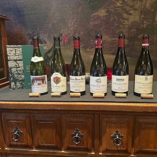 Night two at Melbourne’s Smith Street Bistrot for the 67 Pall Mall Melbourne team with a Morey St-Denis masterclass. Six fine wines but the two 2016s, Dujac and Perrot Minot stood out. Very elegant Raphet 2021 contrasted nicely with robust Hubert Lignier 2020 at village level.